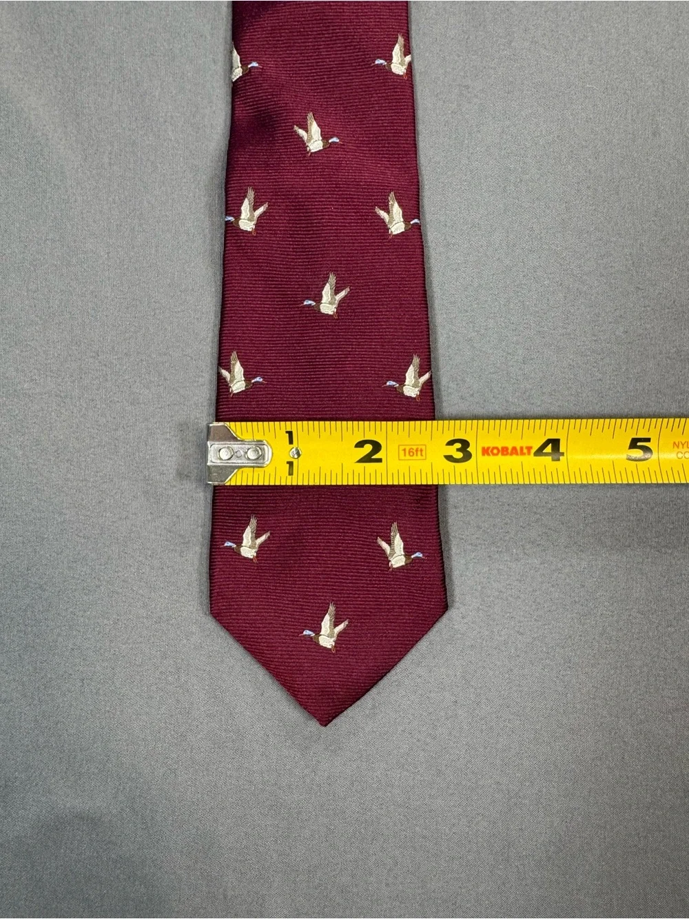 Brooks Brothers Burgundy Flying Geese Tie 100% Silk